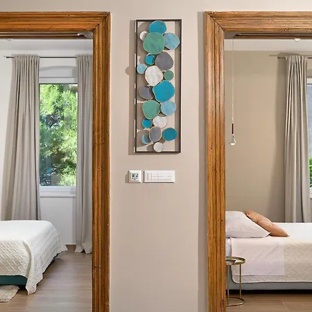 Emerald Apartment